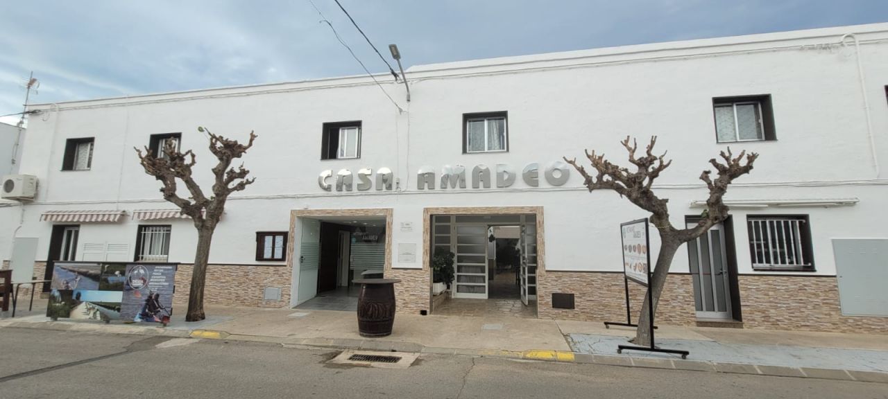 Oferta allotjament Setmana Santa 2025 Casa Amadeo - Oferta allotjament Setmana Santa 2025 Casa Amadeo. Ofertes en allotjament turístic, cases de colònies, restaurant i activitats del delta de l'Ebre - 1